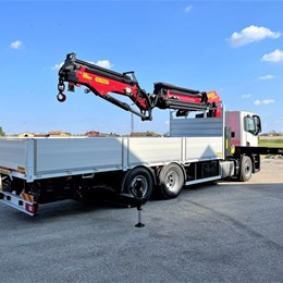 moressa_moressasrl_specialistidelsollevamento_palfinger_palfingerag_pk34002_creditod'imposta_trasporto_trasportaremateriale_materialeedile_ferro_acciaio_materialiferrosi_cassonefisso_antenna_alluminio_tr1.jpg
