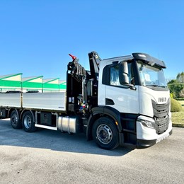 moressa_specialistidelsollevamento_crane_gru_iveco_stefanelli_copma_cps_truck_cassone_cassonefisso_allestimento_loadercrane_grusuautocarro_allestimenti_bertani_legno_copma170.jpg