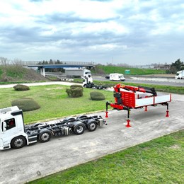 moressa_intercambiabile_intruck_palfinger_loadercrane_crane_tec7_ribaltabile_ribaltabiletrilaterale_allestimenti_grusuautocarro_volvotruck_truck_carliesolda_impiantointercambiabile_intercambiabilemoressa.jpg