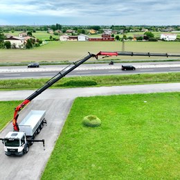 moressa_palfinger_loadercrane_crane_cranes_man_mantruck_trucks_gru_grusuautocarro_camioncongru_allestimenti_ribaltabiletrilatelare_ribaltabile_tec_tec7_epiu_epiusrl_cantieri_edilizia_costruzioni_antenna_jib.jpg