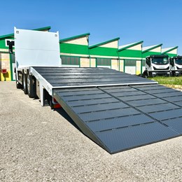 moressa_moressasrl_specialistidelsollevamento_mtech_pianoinclinato_pianoinclinabile_rampeposteriori_rampeascomparsa_rampeinterne_despe_escavatori_cingolati_semoventi_macchinaripesanti_movimentoterra.jpg