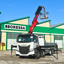 moressa_specialistidelsollevamento_iveco_stefanellli_gru_crane_loadercrane_ple_cestello_cesta_pianalefisso_cassonefisso_cassoneallungabile_pianaleallungabile_verricello_argano.jpg