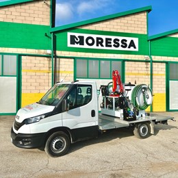 moressa_specialistidelsollevamento_iveco_truck_maxilift_nexthydraulic_jollybox_bagno_bagni_bagnichimici_botte_rifiuti_spurgo_radiocomando.jpg