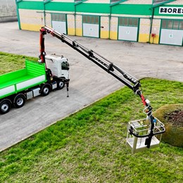 moressa_moressasrl_specialistidelsollevamento_gru_autogru_gruidraulica_palfinger_grupalfinger_crane_cranes_loadercrane_loadercranes_pk_antenna_ragazzosrl_strade_lavoristradali_benna_pinza.jpg