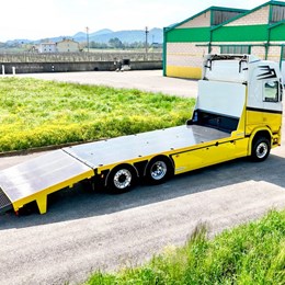 moressa_specialistidelsollevamento_scania_mtech_rampedicarico_rampe_pianoinclinabile_rampeascomparsa_trasporto_noleggio_autotrasporto_mollo.jpg