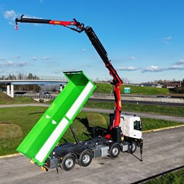 moressa_moressasrl_specialistidelsollevamento_gru_autogru_gruidraulica_palfinger_grupalfinger_crane_cranes_loadercrane_loadercranes_pk_antenna_ragazzosrl_strade_lavoristradali_benna.jpg