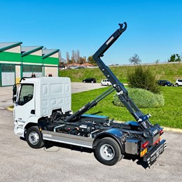 moressa_specialistidelsollevamento_scarrabili_scarrabilebob_bobspa_hookloader_daf_daftruck_bortoletto_benetazzo_acciaioinox_paraciclisticustom.jpg