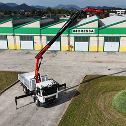 moressa_gru_grupalfinger_palfinger_loadercrane_loadercranes_antenna_jib_4sfili_autogru_camiongru_materialiedili_cantieri_trasporti_ribaltabile_ribaltabiletrilaterale.jpg