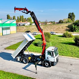 moressa_specialistidelsollevamento_man_mantruck_truck_camion_camiongru_autogru_gru_palfinger_grupalfinger_ribaltabile_ribaltabiletrilaterale_costruzioni_cantieri_materialiedili.jpg